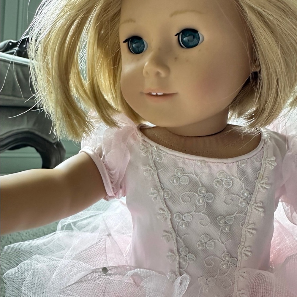 AMERICAN GIRL Kit Doll (in vintage ballerina outfit with wings) - Picture 5 of 8
